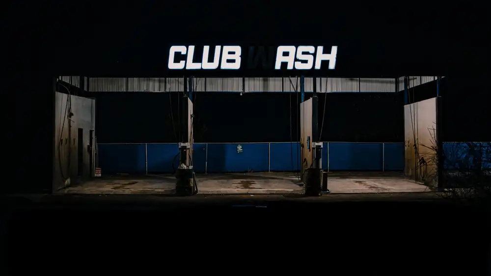 Arrêté sécheresse et lavage auto : le lavage sans eau, seule méthode légale à domicile